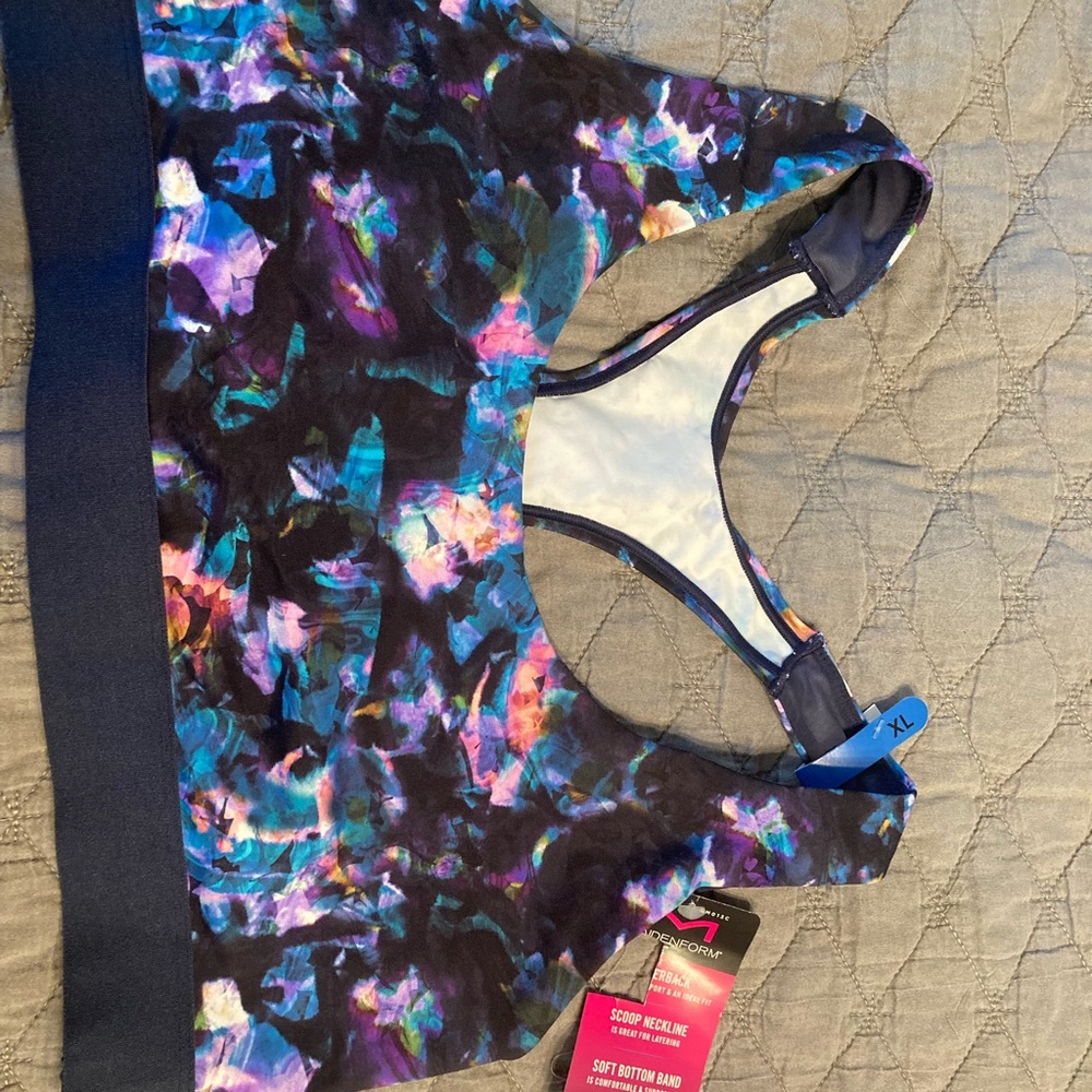 Sports bra - Picture 1 of 1